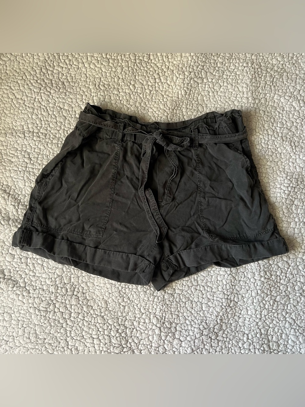 31) Aerie Charcoal Black Paperbag Waist Tie Shorts size XS